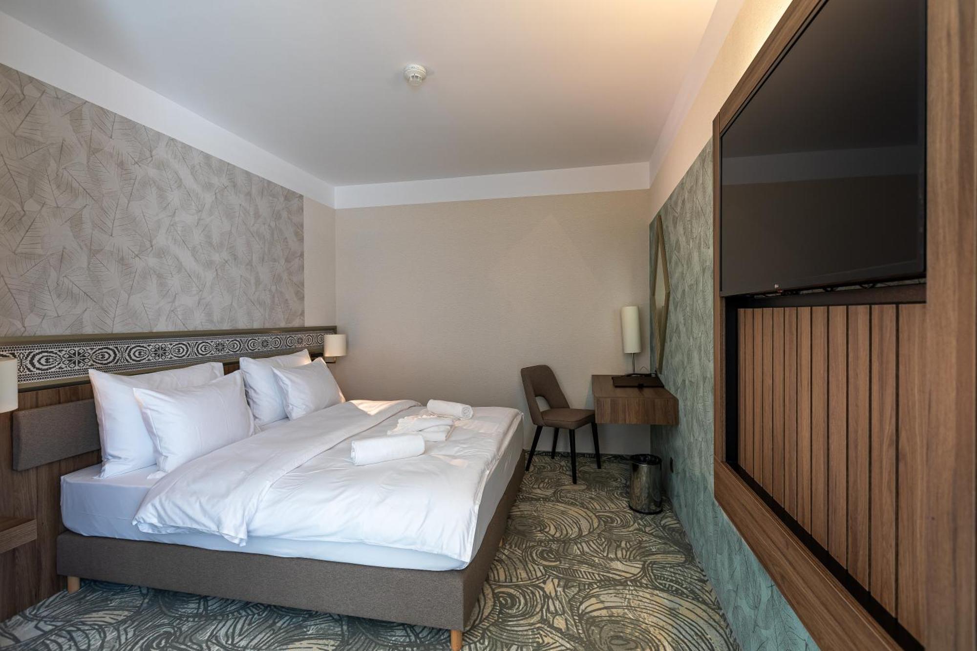 Hotel Crystal Wellness & Spa Superior Совата Экстерьер фото