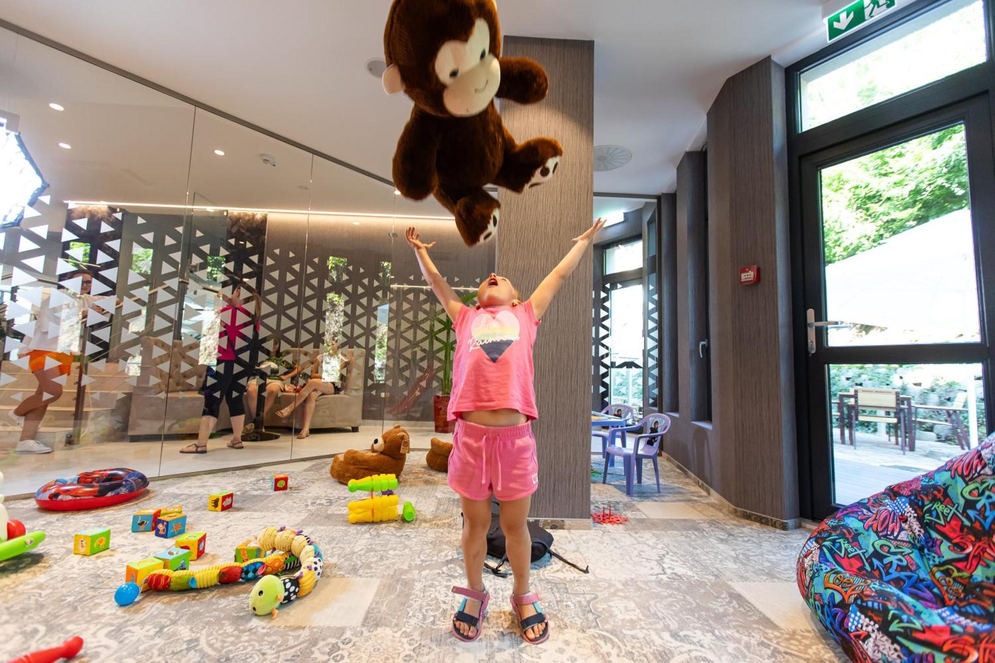 Hotel Crystal Wellness & Spa Superior Совата Экстерьер фото